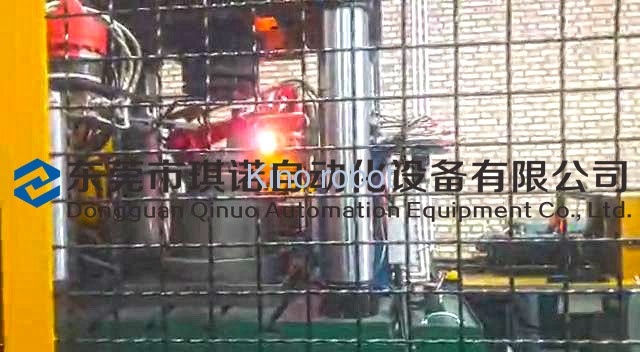 鍛壓紅沖機械手